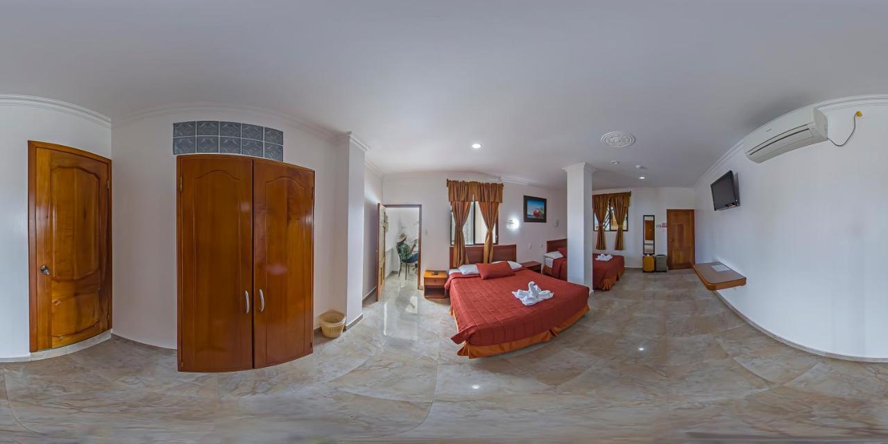 Hostal Espana Puerto Ayora  Buitenkant foto