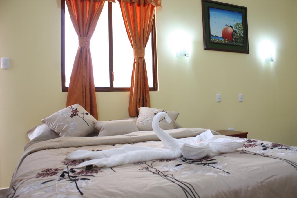 Hostal Espana Puerto Ayora  Buitenkant foto