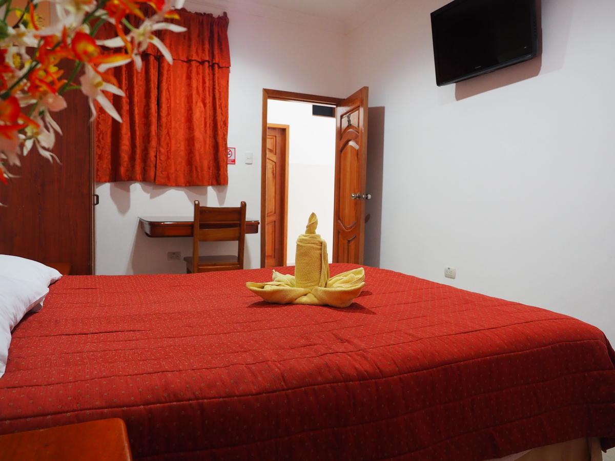 Hostal Espana Puerto Ayora  Buitenkant foto