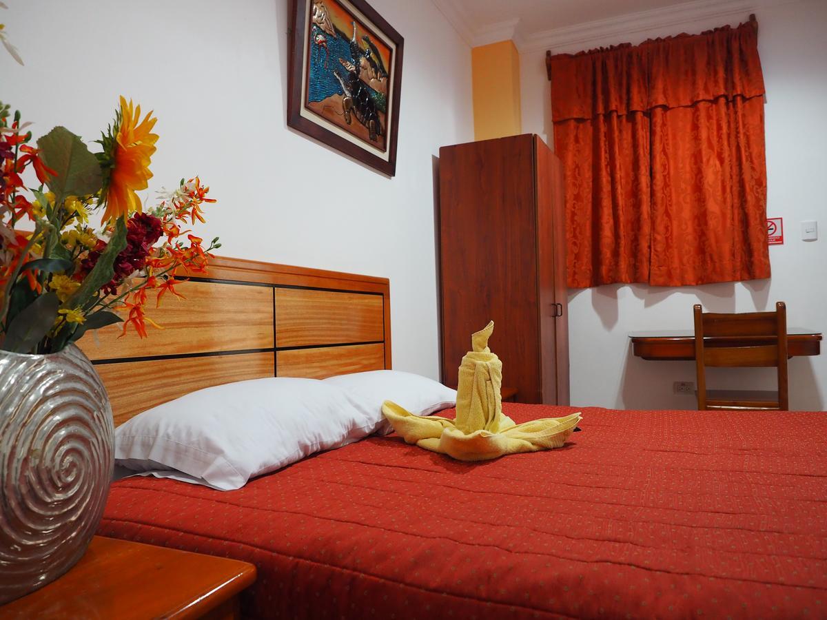 Hostal Espana Puerto Ayora  Buitenkant foto
