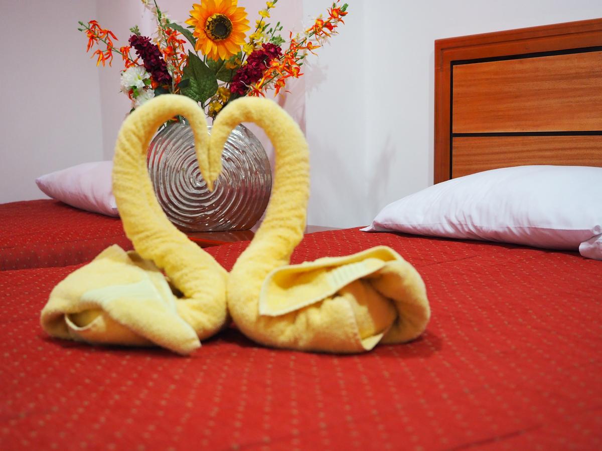 Hostal Espana Puerto Ayora  Buitenkant foto
