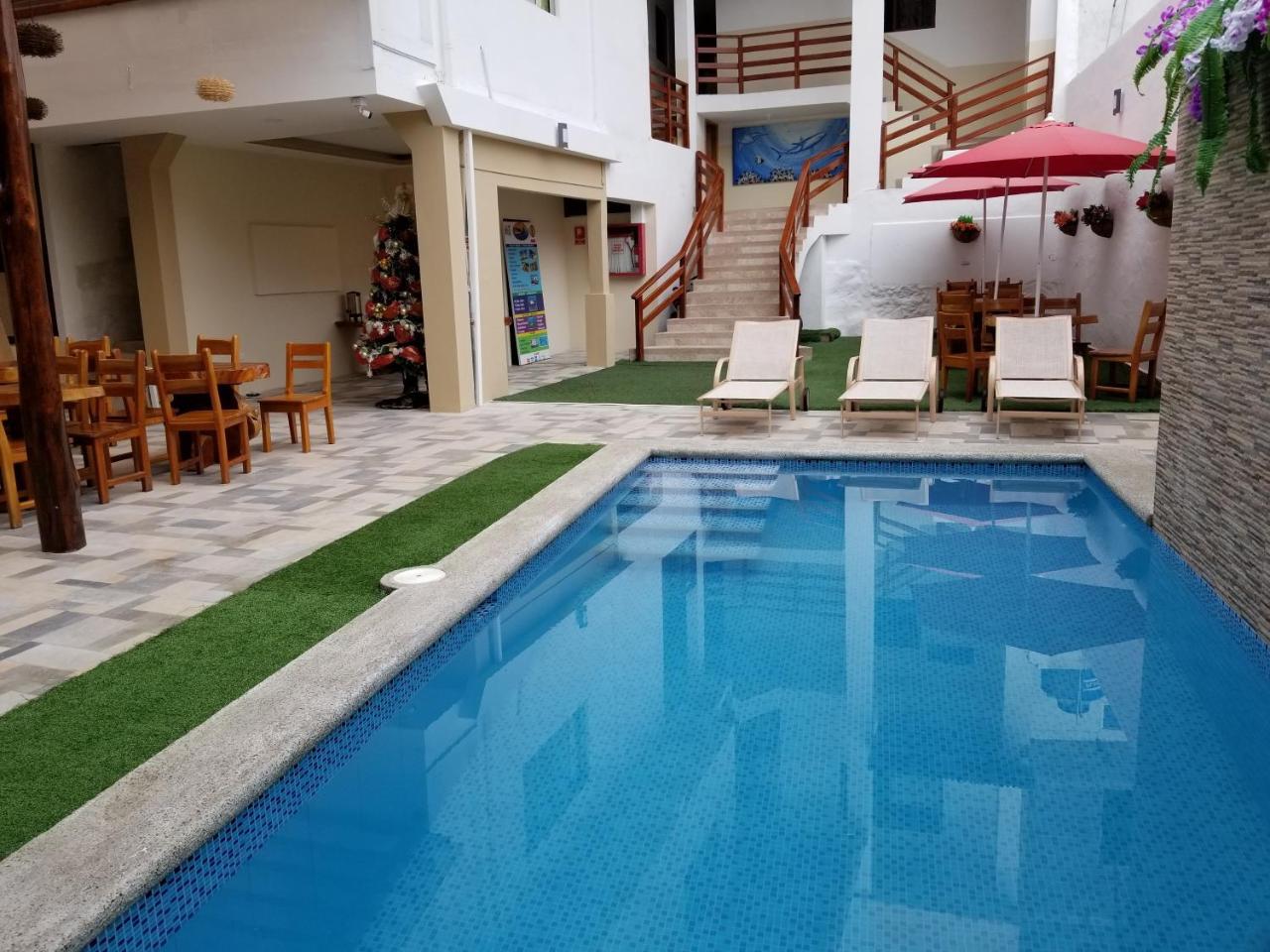 Hostal Espana Puerto Ayora  Buitenkant foto