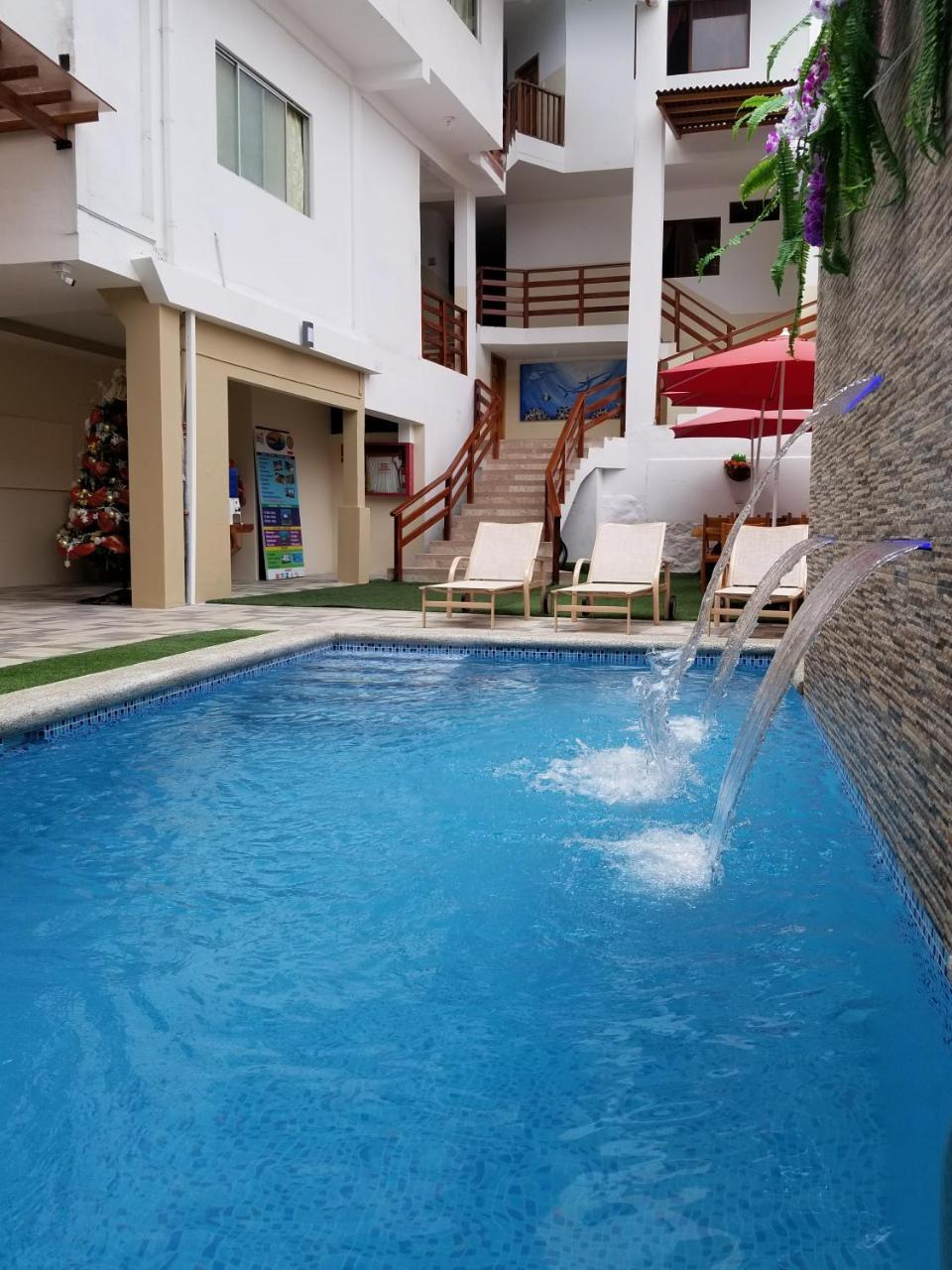 Hostal Espana Puerto Ayora  Buitenkant foto